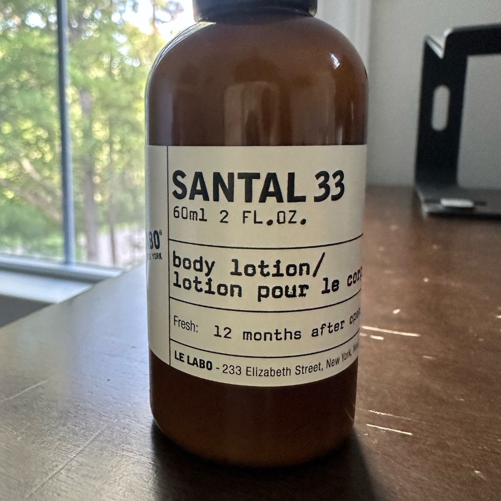 Le Labo - Santal 33 Soap, Lotion & Shower Gels - Picture 4 of 9